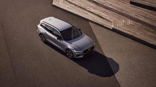 Volvo V60 2.0 [B4] Mhev Plus Dark DCT T�bb Sz�n...